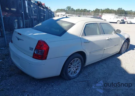 2008 Chrysler 300 Lx from USA, damaged, VIN 2C3LA43RX8H157946